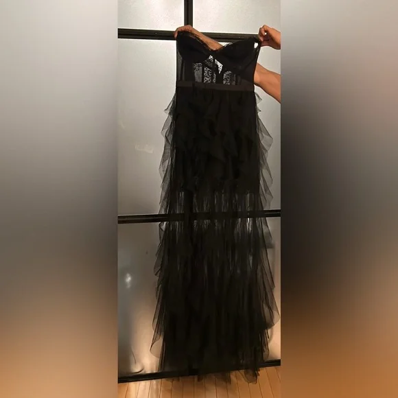 Bustier Ruffled Gown - Picture 3 of 3